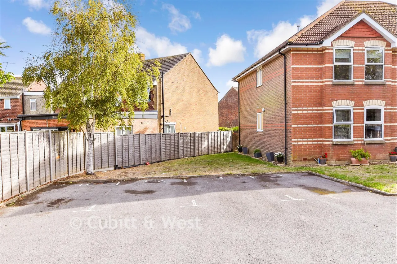 Dominion Road, Worthing, BN14, photo 13