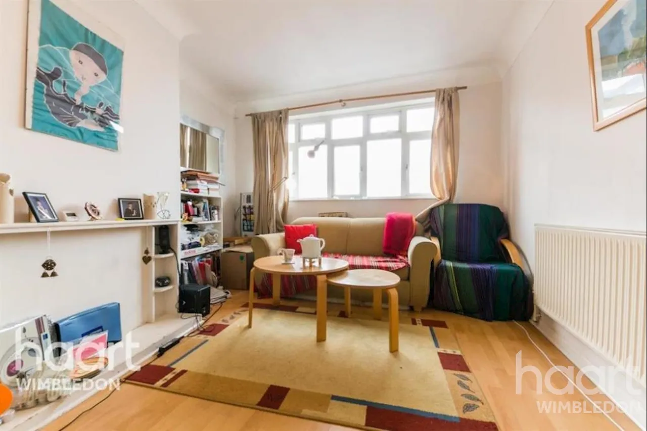 Upper Richmond Road, SW15, photo 2