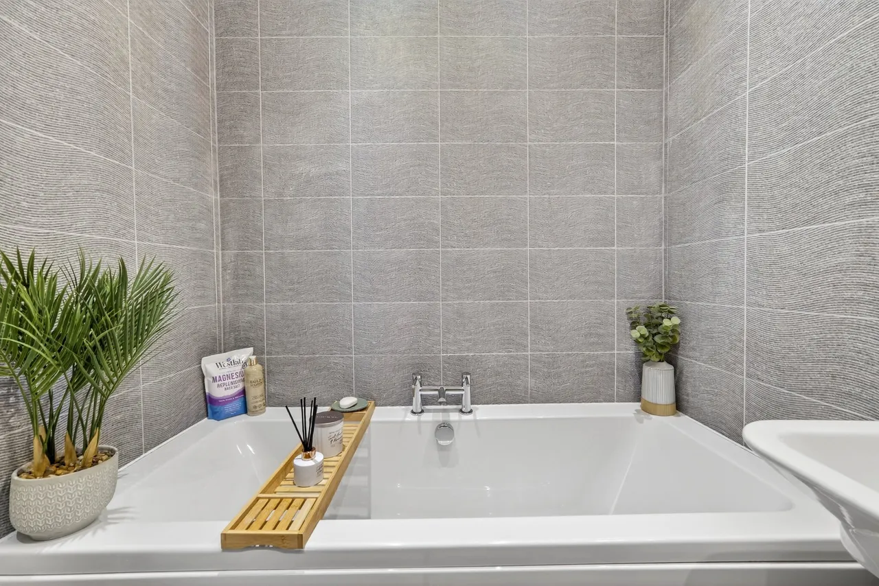 Langdon Road, Swansea, SA1 8RE, photo 8