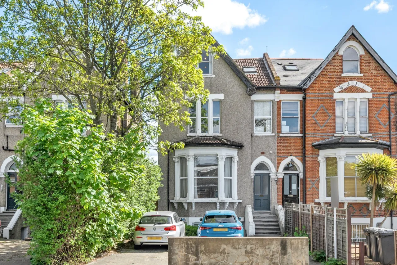 1 bed flat for sale, Bedford Hill, Balham, SW12
