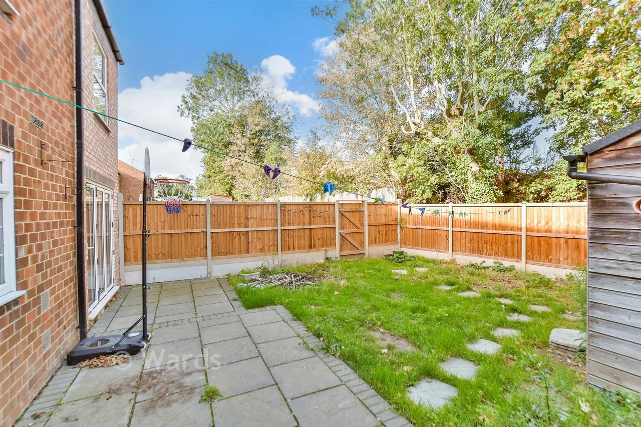 Goldfinch Close, Faversham, ME13, photo 2