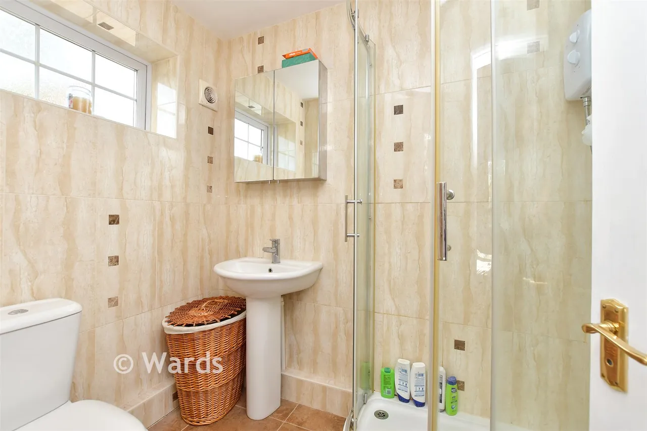 Goldfinch Close, Faversham, ME13, photo 12