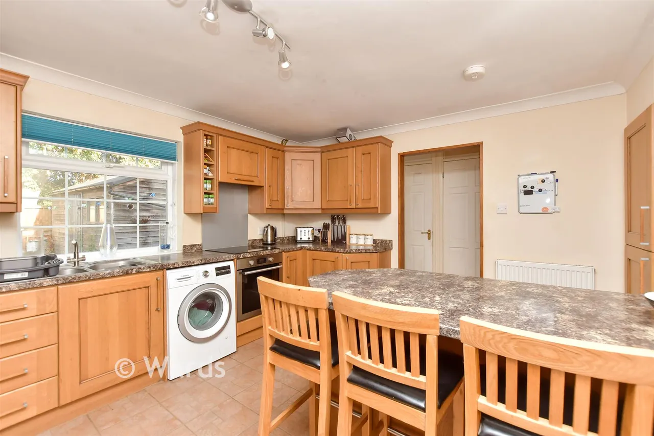 Goldfinch Close, Faversham, ME13, photo 5