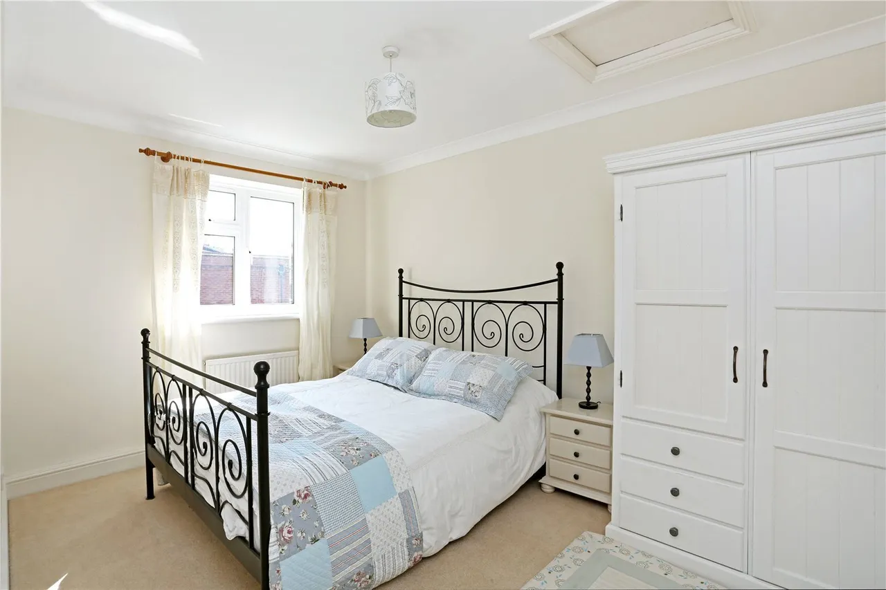 Southridge Place, LONDON, SW20, photo 8