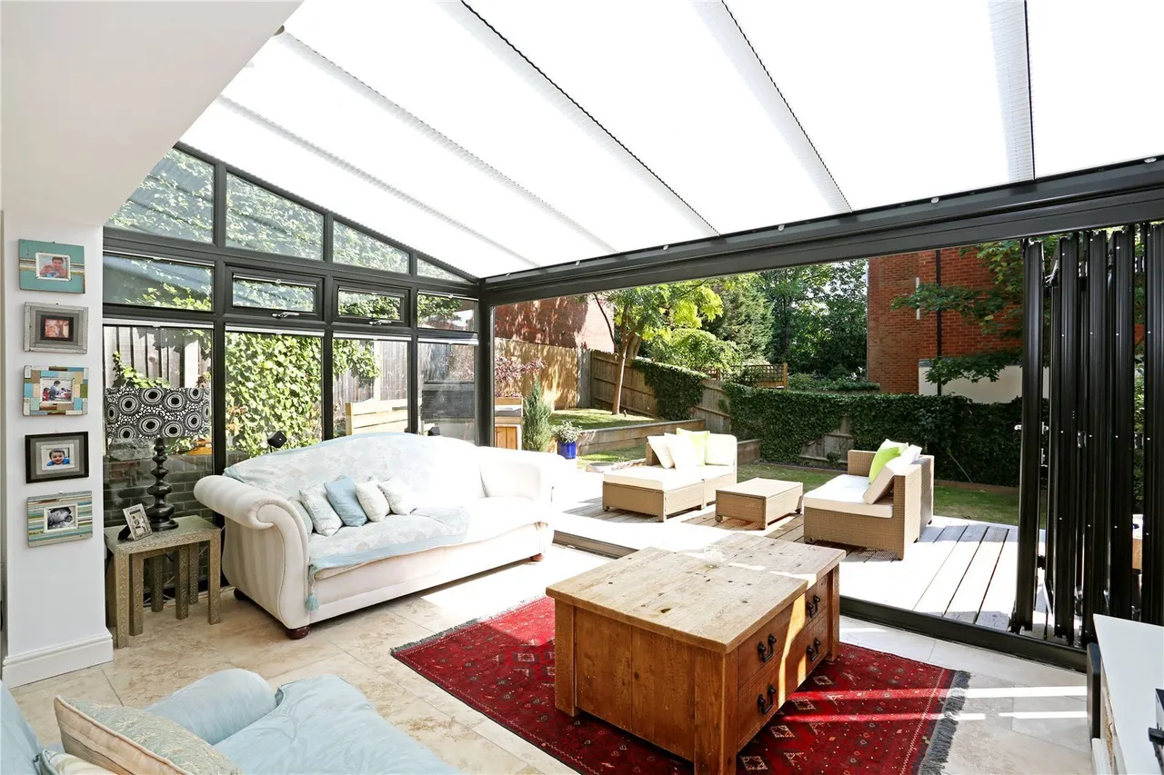 Southridge Place, LONDON, SW20, photo 3