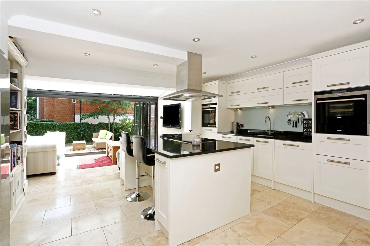 Southridge Place, LONDON, SW20, photo 5