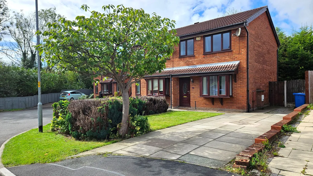 3 bed house to rent — Bramshill Close, Birchwood, Warrington, Warrington, WA3 6TY