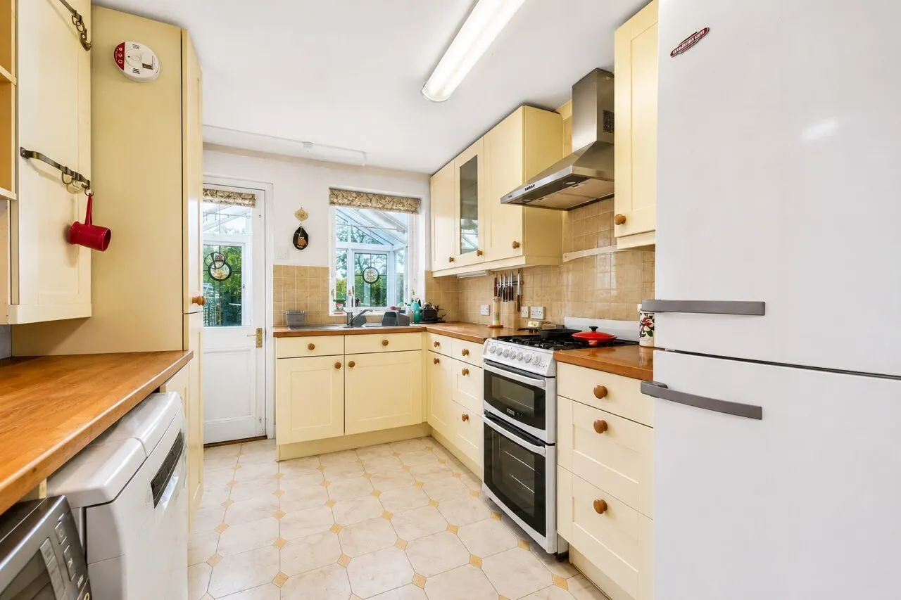 Cornwall Road, St. Albans, photo 7