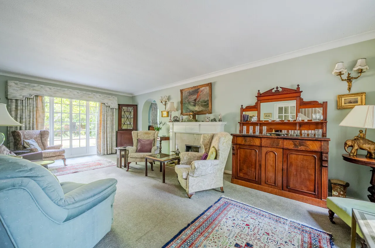 Hook Heath Road, Woking, GU22, photo 40