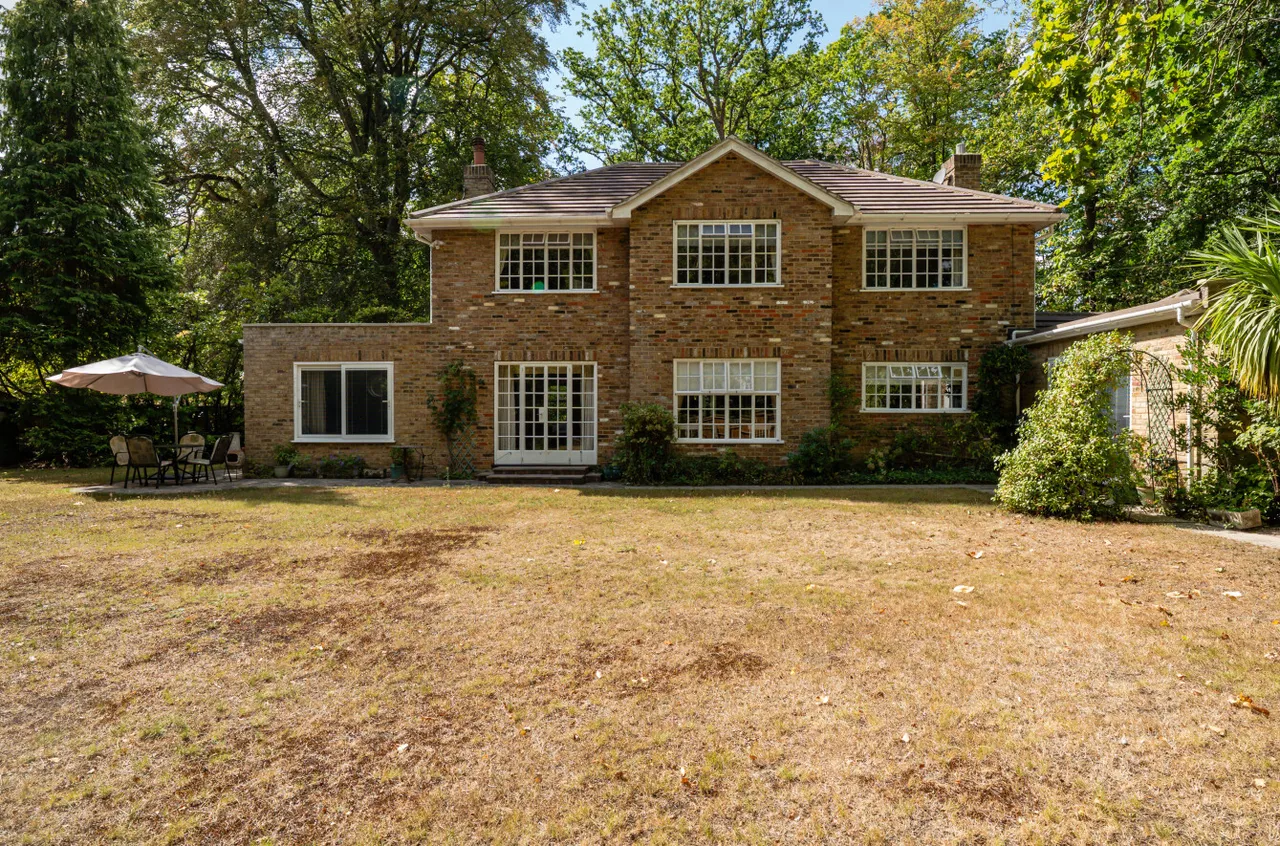 Hook Heath Road, Woking, GU22, photo 22