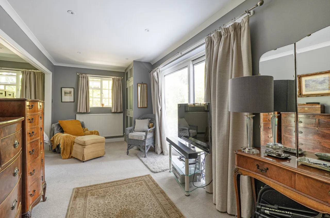 Hook Heath Road, Woking, GU22, photo 57