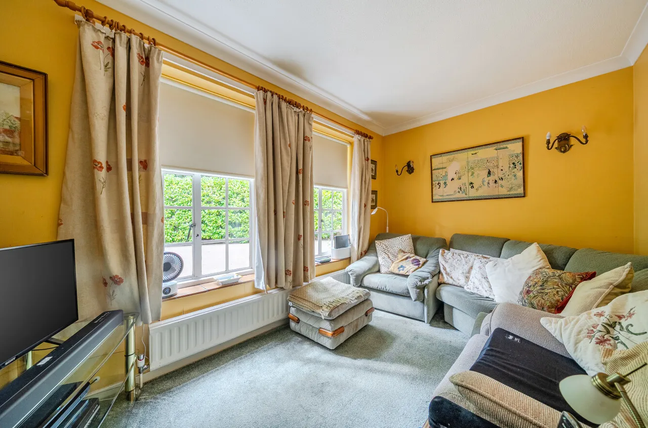 Hook Heath Road, Woking, GU22, photo 11