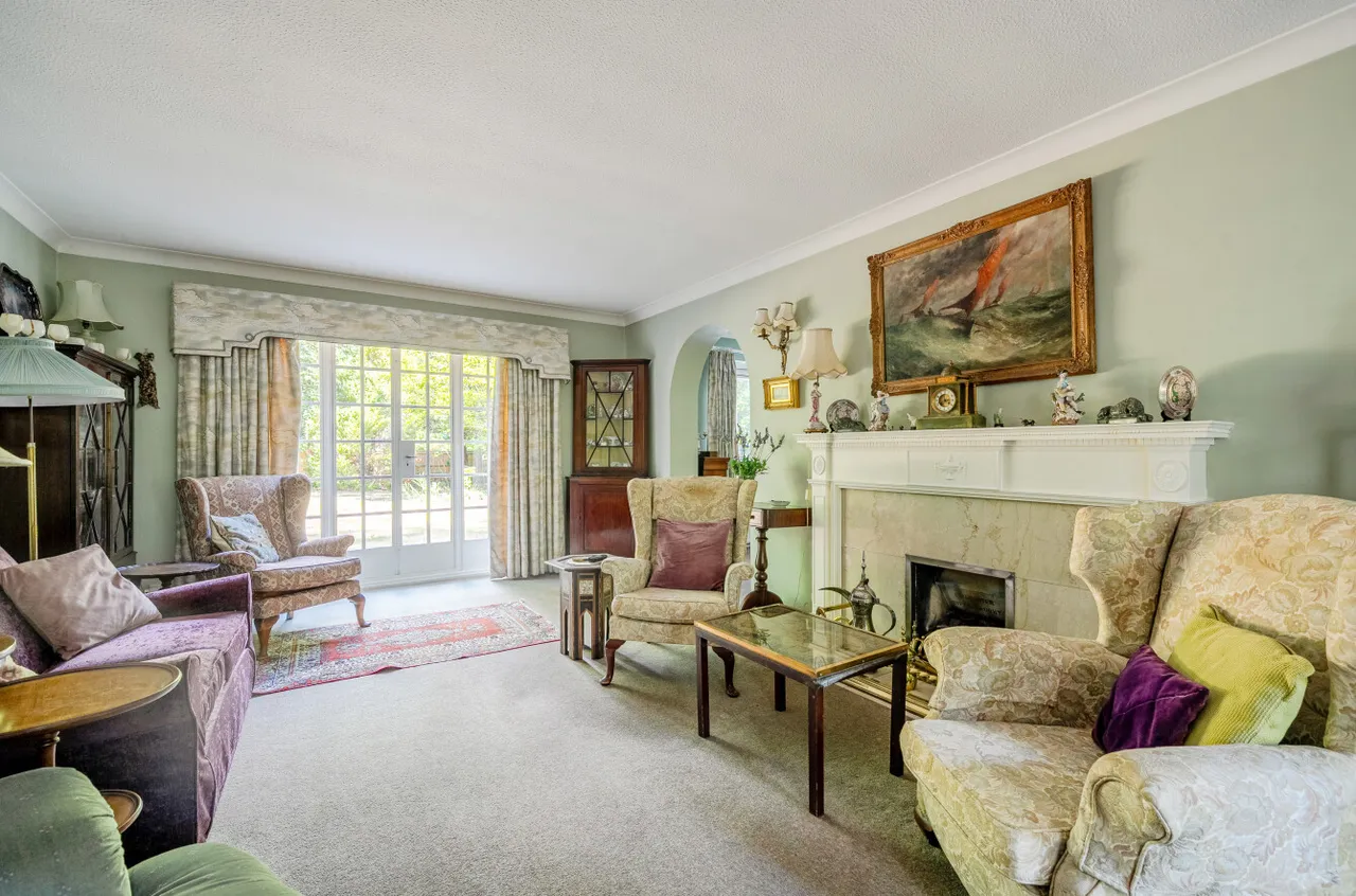 Hook Heath Road, Woking, GU22, photo 41