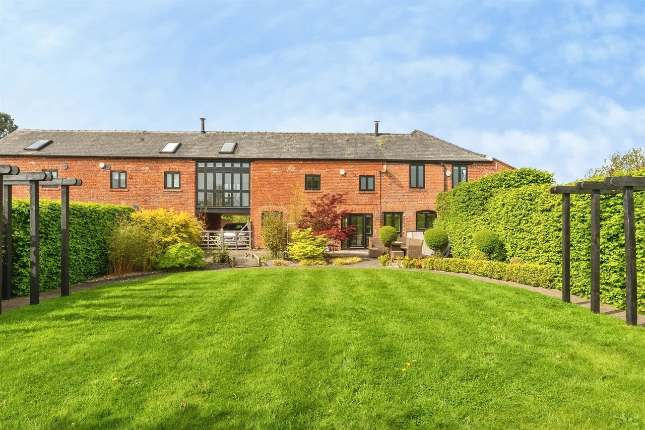 Poplar Hall Lane, Chorlton-By-Backford, Chester, photo 3