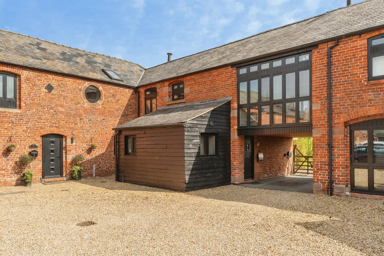 4 bed house for sale — Poplar Hall Lane, Chorlton-By-Backford, Chester