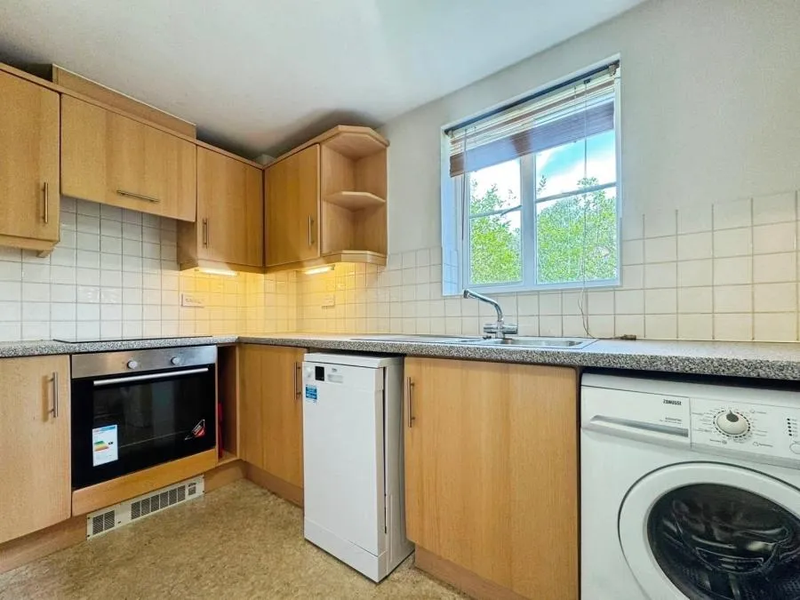 Peatey Court, Princes Gate, HP13, photo 5