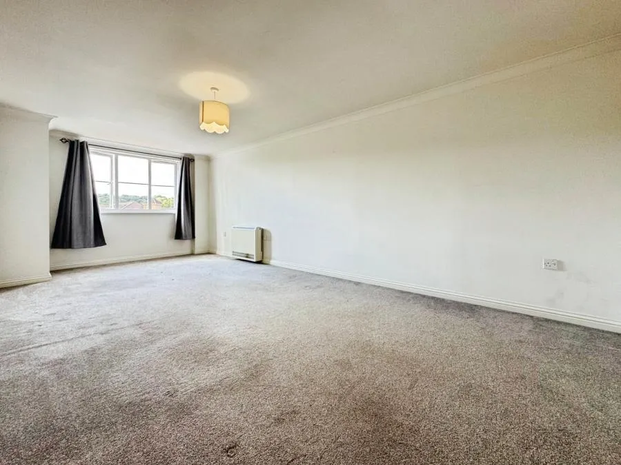 Peatey Court, Princes Gate, HP13, photo 2