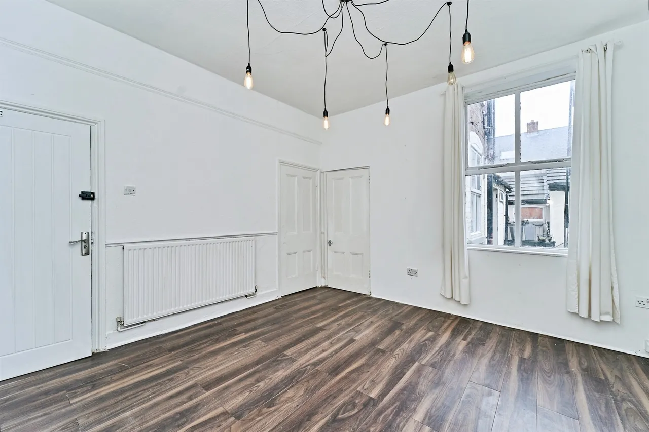 Regent Street, Willenhall, WV13, photo 5