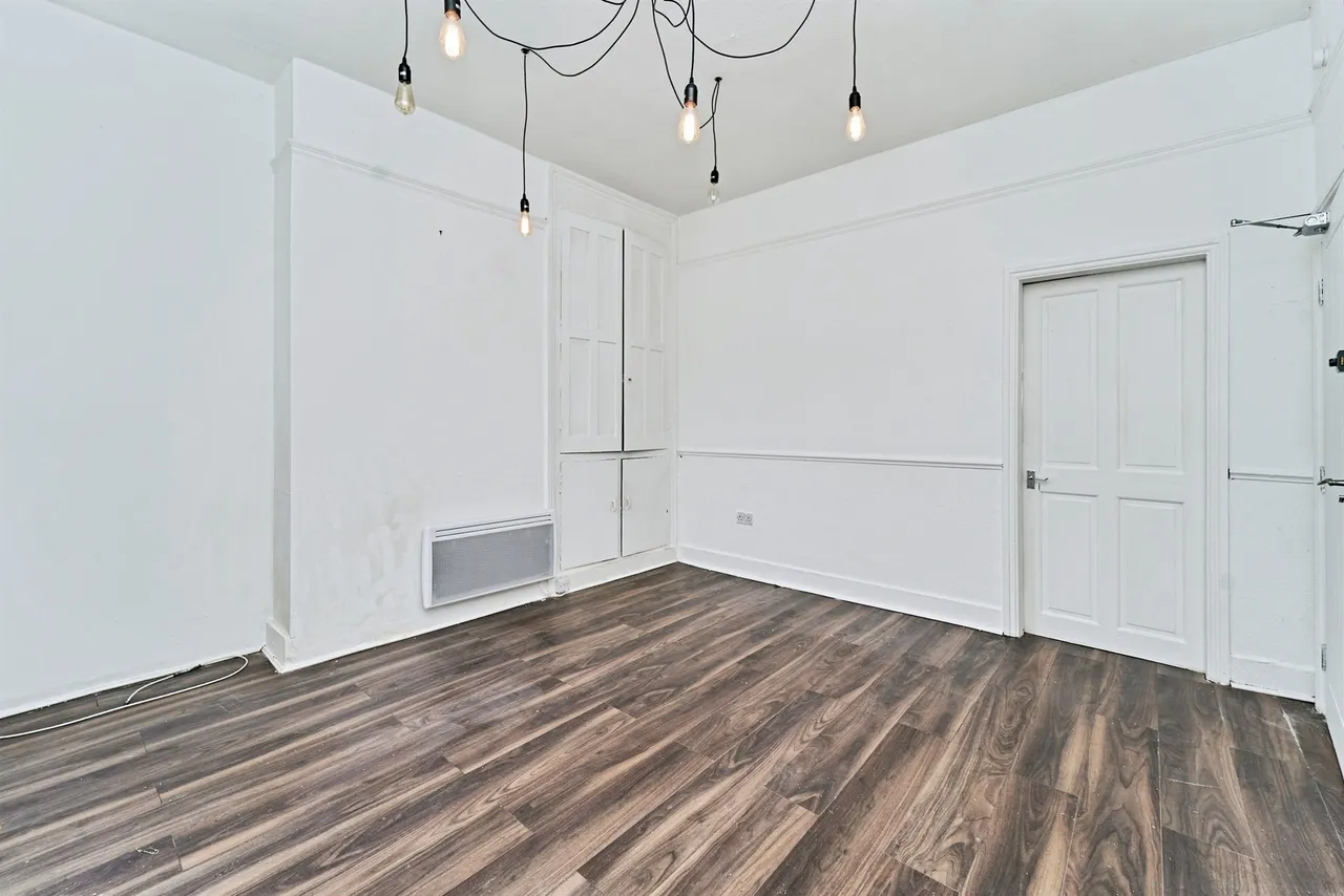 Regent Street, Willenhall, WV13, photo 4