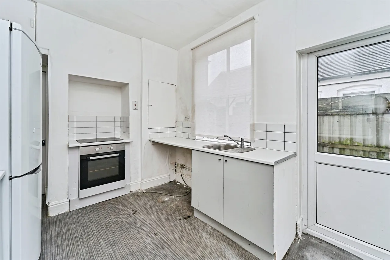 Regent Street, Willenhall, WV13, photo 8