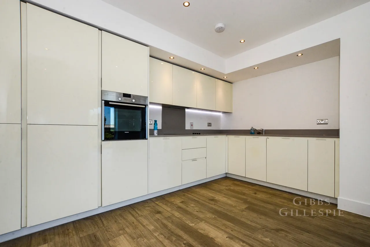 Lyon Road, Fees Apply, HA1, photo 3