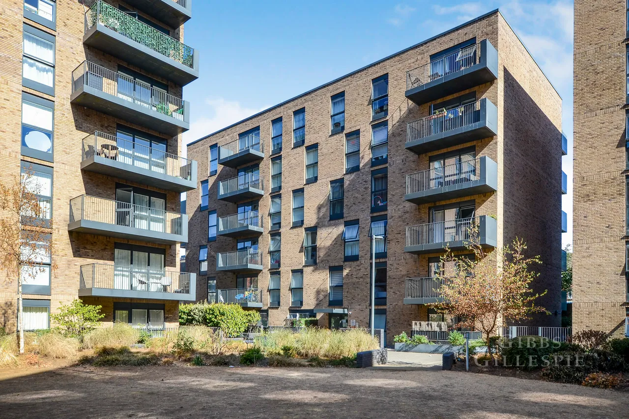 Lyon Road, Fees Apply, HA1, photo 2