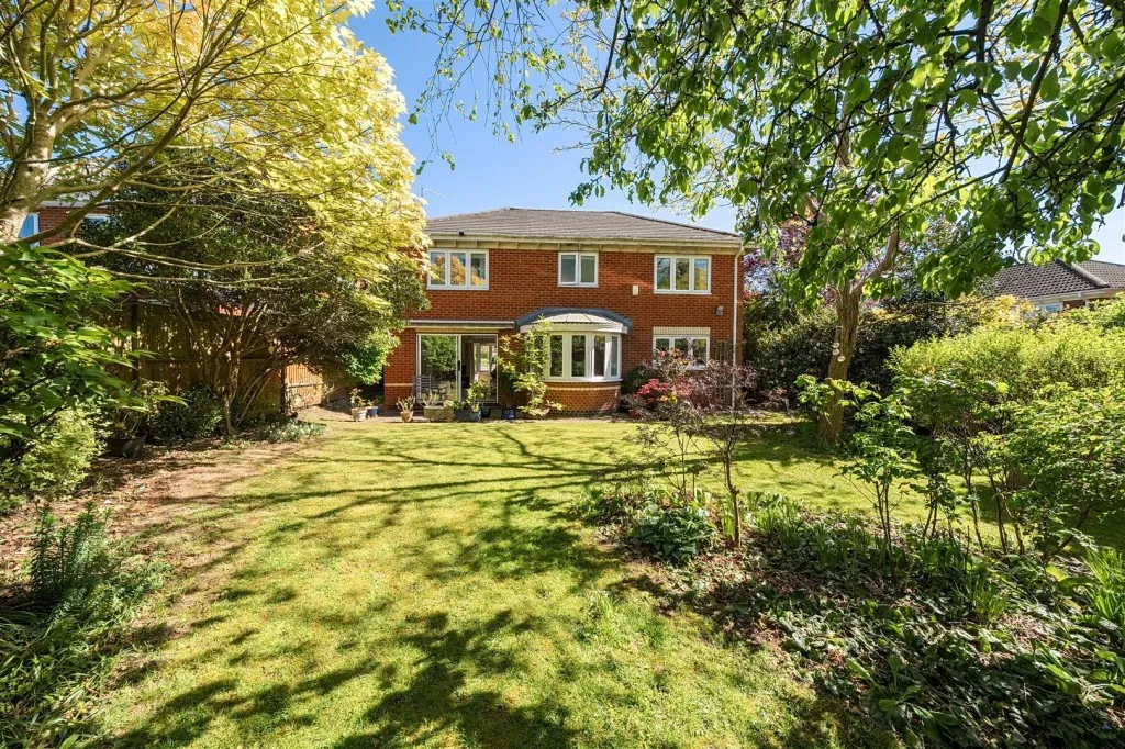 Hunters Chase, Caversham, photo 27