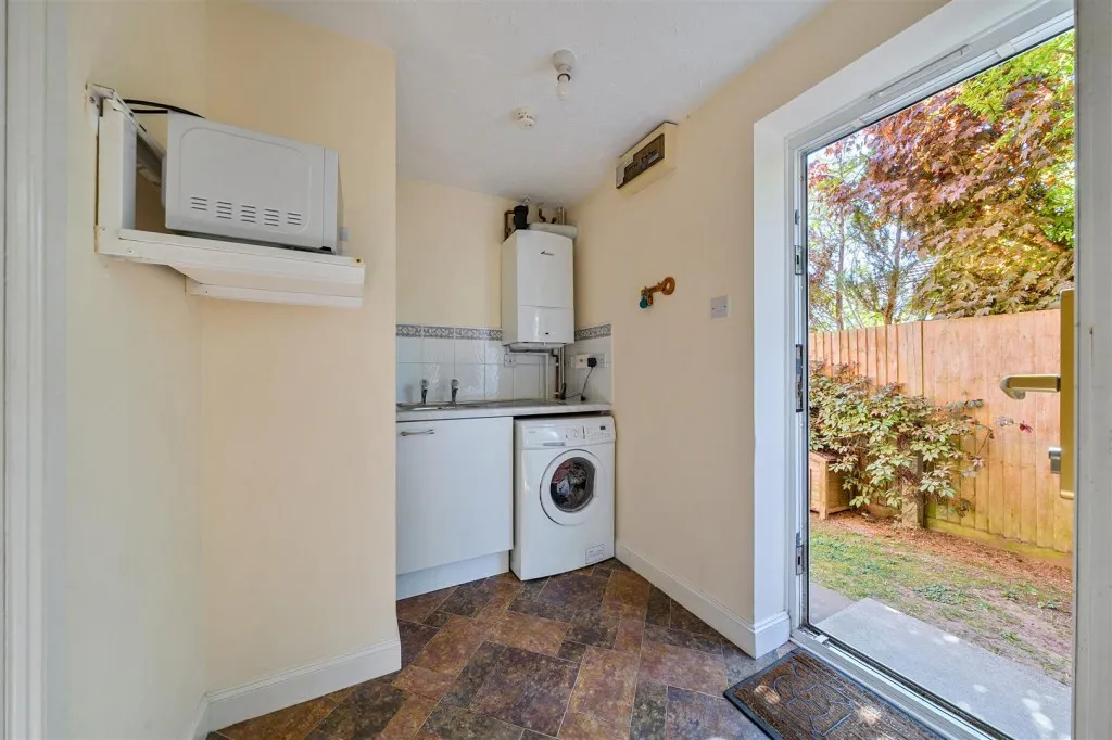 Hunters Chase, Caversham, photo 15