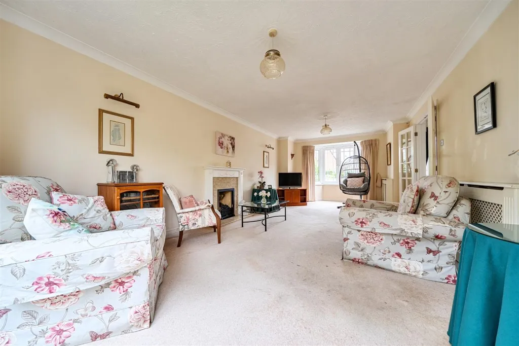 Hunters Chase, Caversham, photo 2