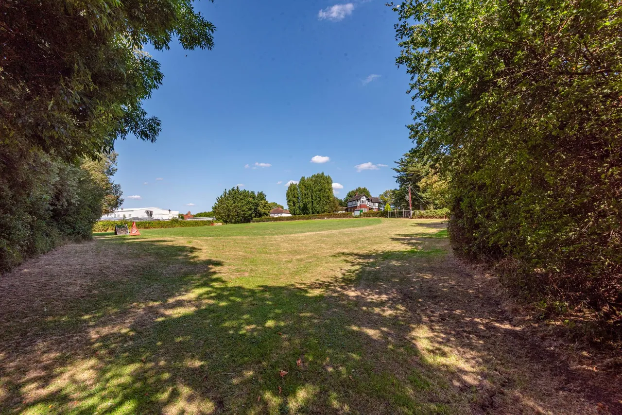 Fishers Green Lane, Holyfield, photo 28
