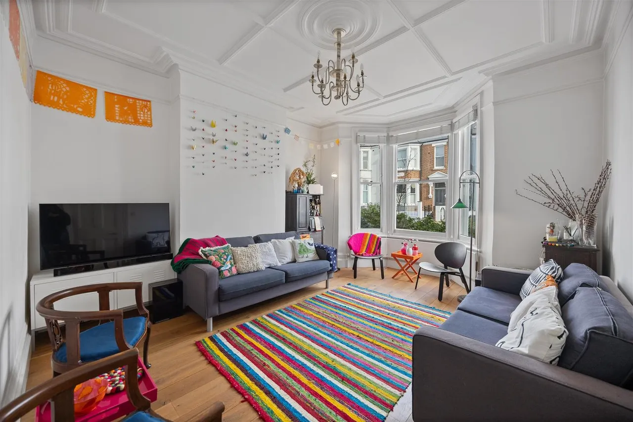 5 bed flat for sale — Narcissus Road West Hampstead, London NW6 1TL