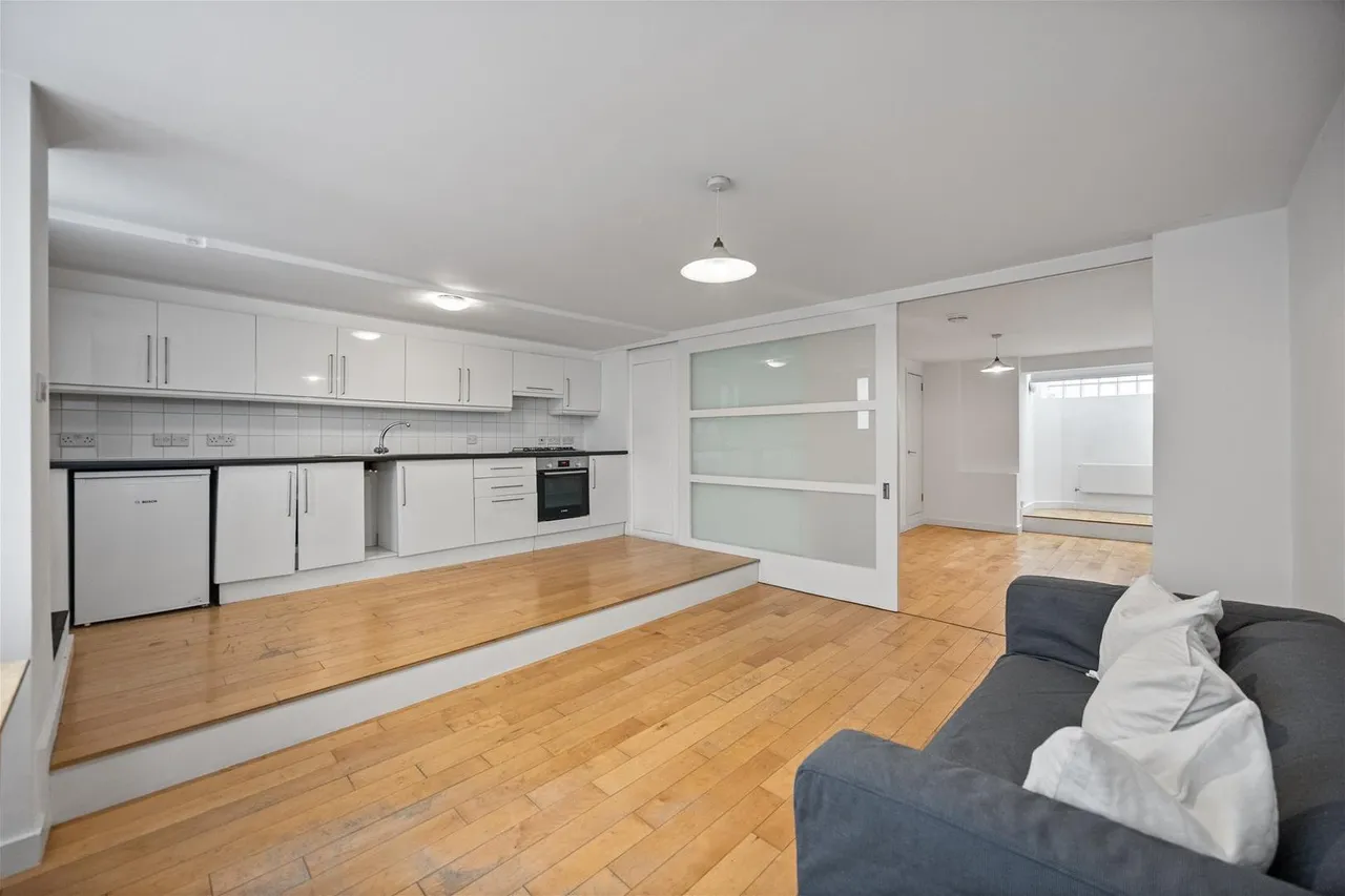 Narcissus Road West Hampstead, London NW6 1TL, photo 7