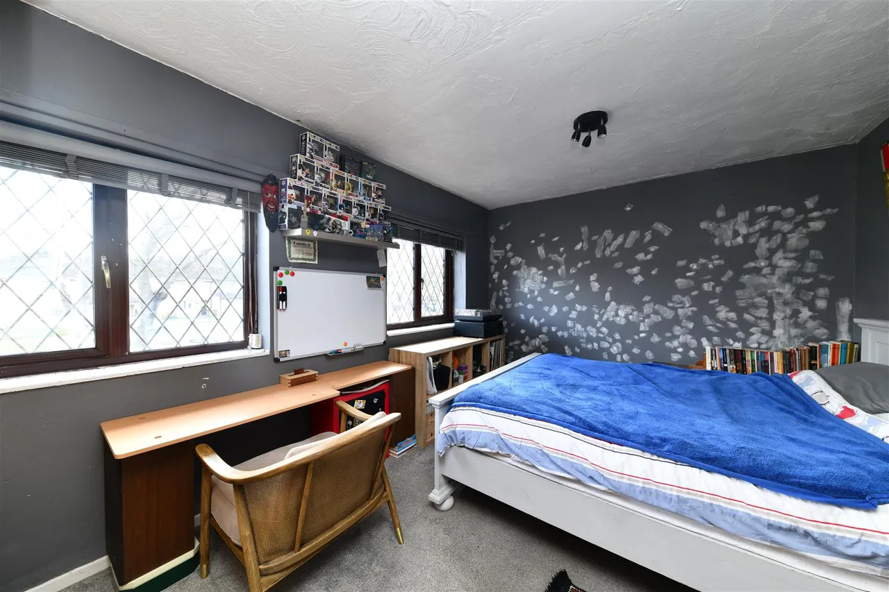 Wildwood Lane, Stevenage, Herts, SG1 1TA, photo 5