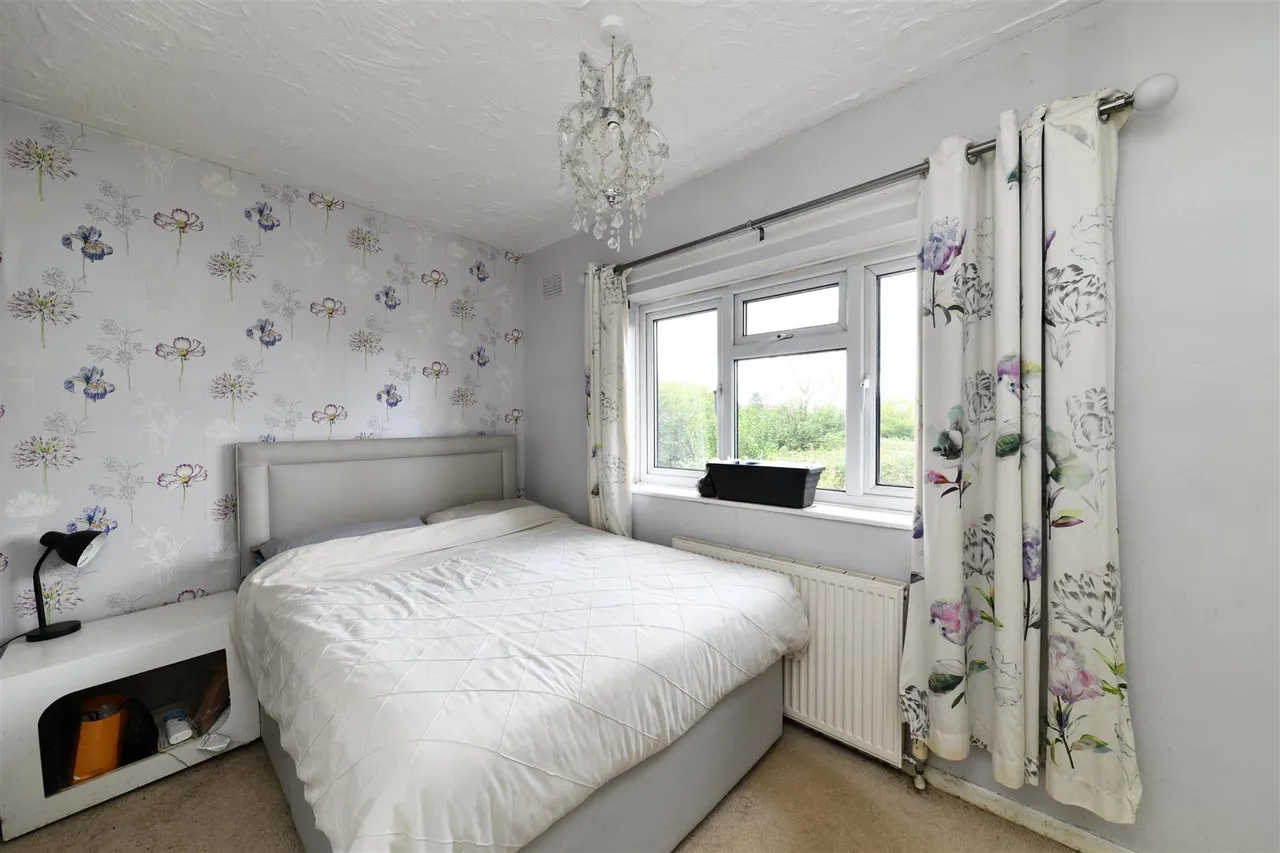 Wildwood Lane, Stevenage, Herts, SG1 1TA, photo 6