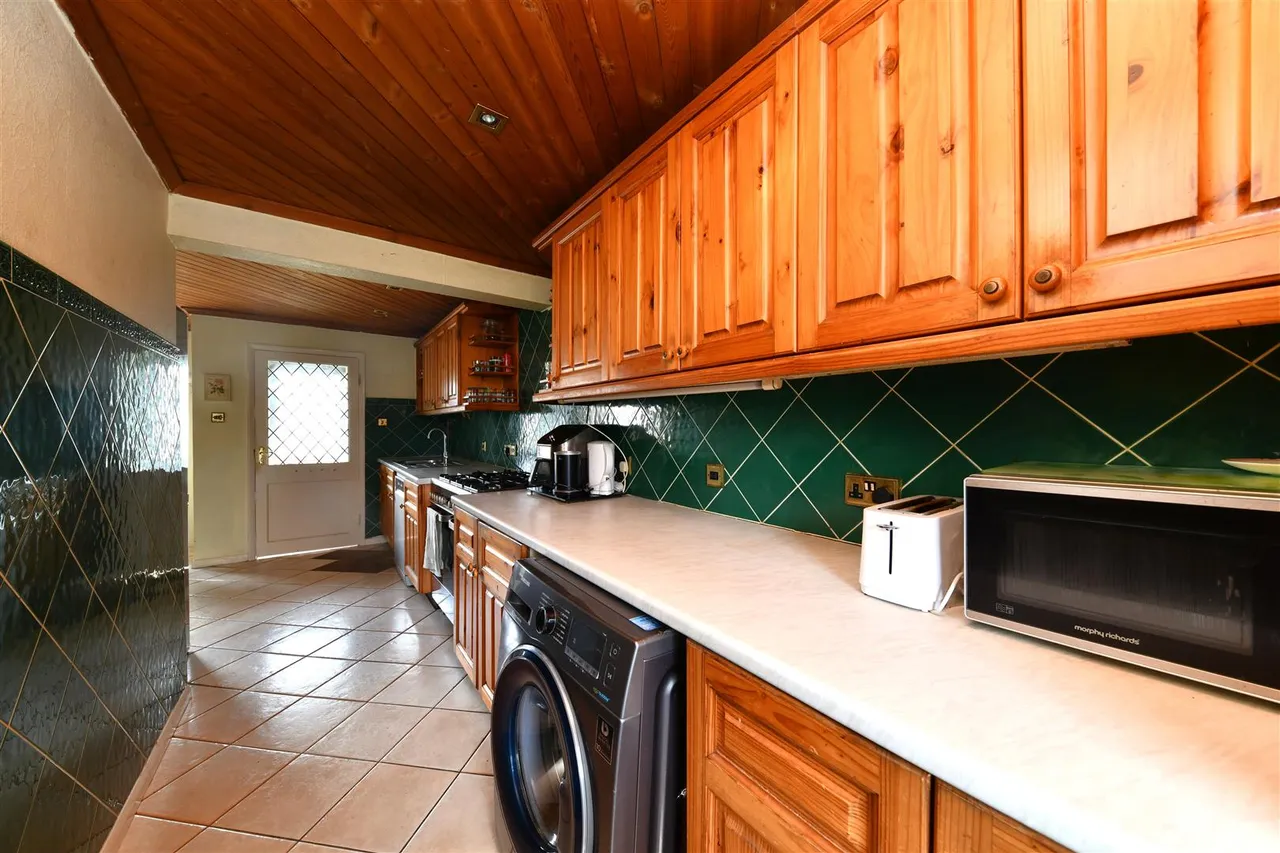 Wildwood Lane, Stevenage, Herts, SG1 1TA, photo 12
