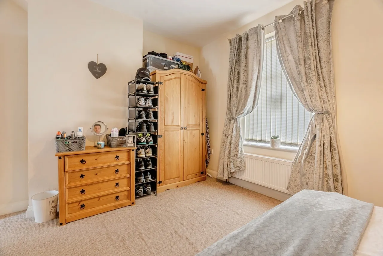Brunshaw Road, Burnley, BB10, photo 13