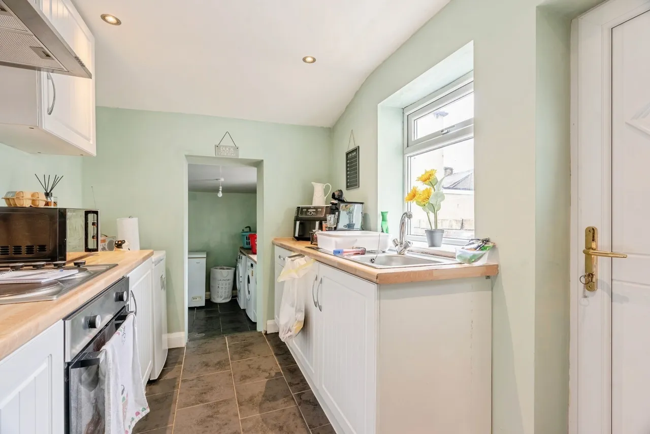 Brunshaw Road, Burnley, BB10, photo 10