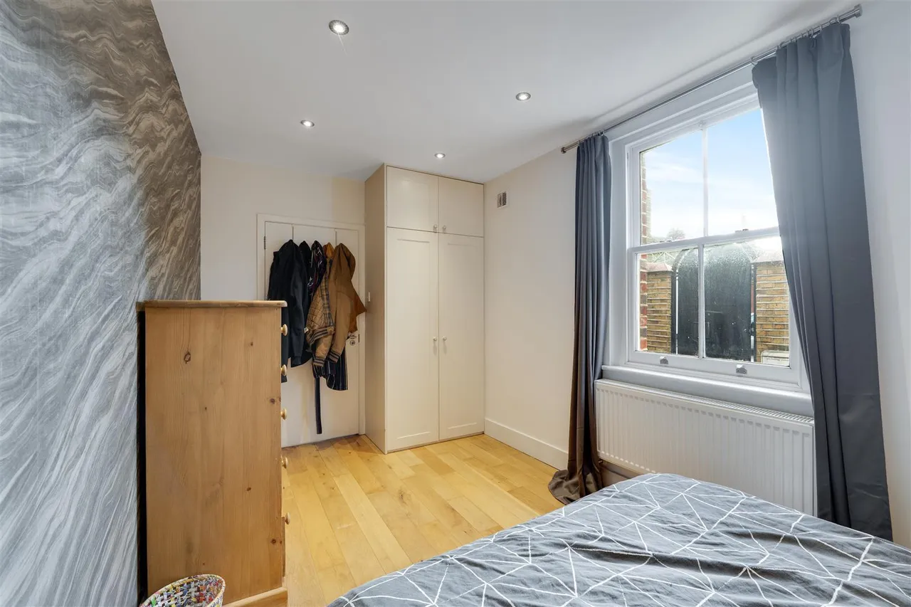 High Street, Hampton Hill, TW12, photo 6