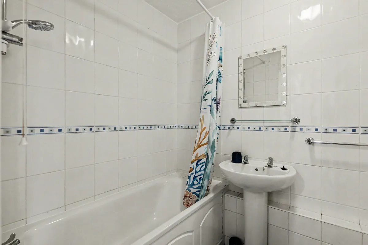 Storrington, RH20, photo 8