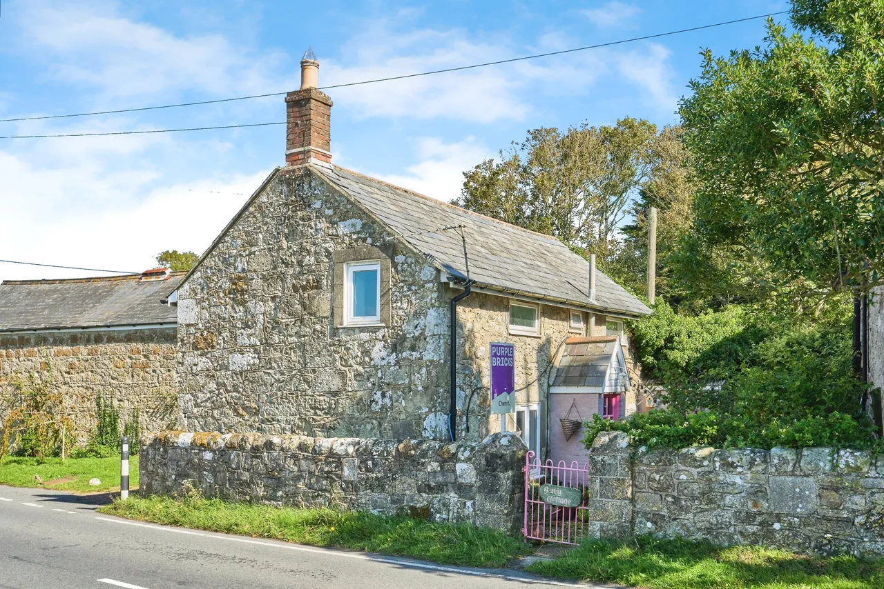 Godshill Road, Whitwell, PO38, photo 16