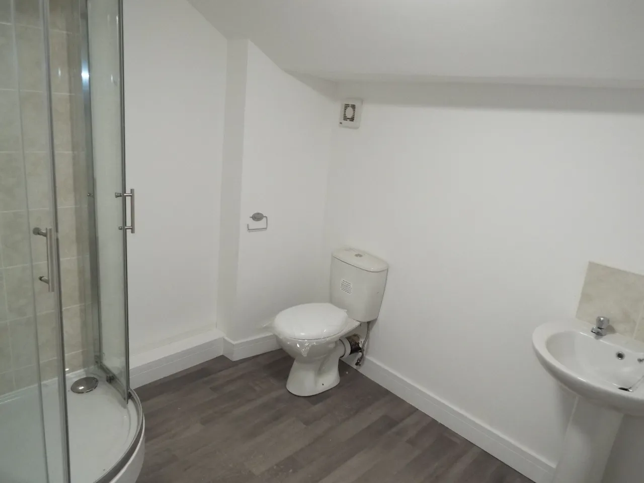 High street, Warsop, NG20, photo 6