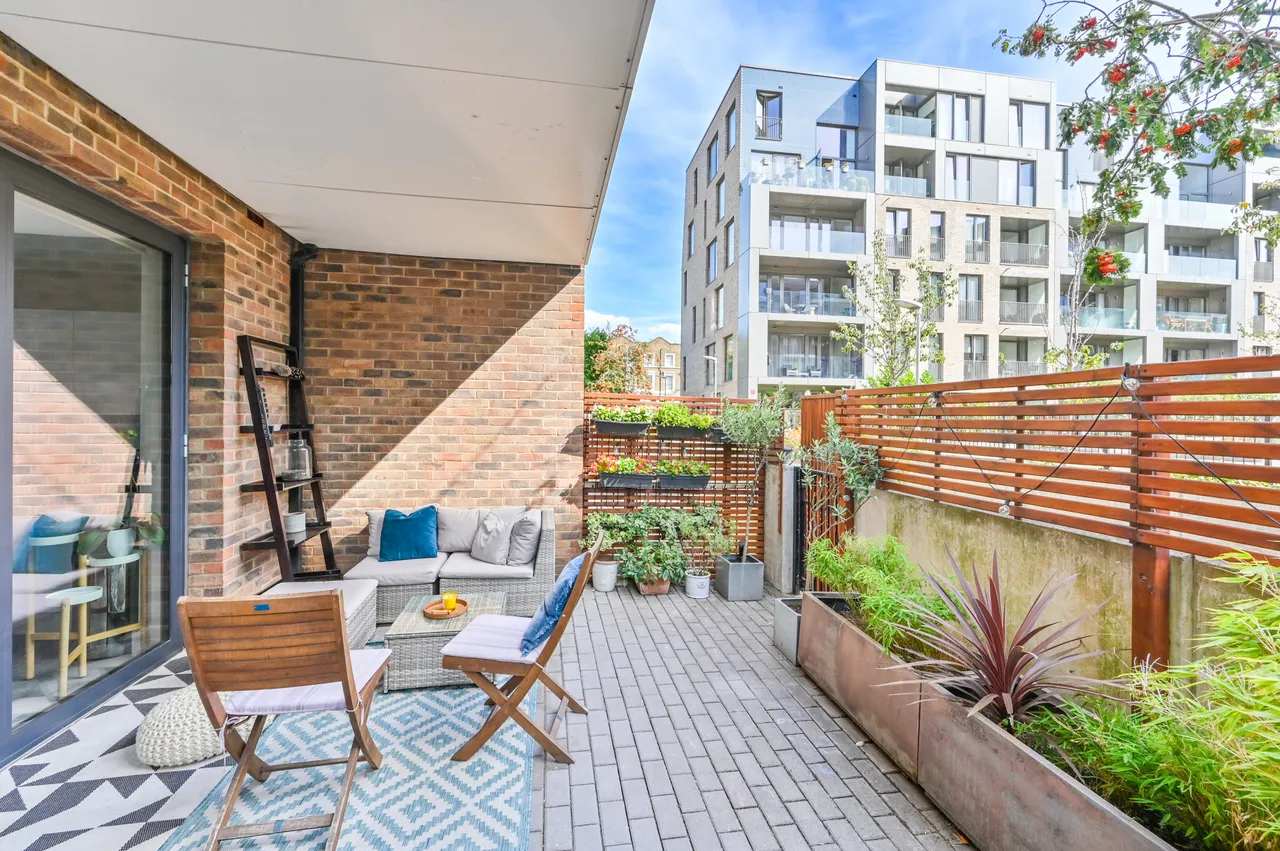 Flat 1, 15 Hansel Road, London, photo 2