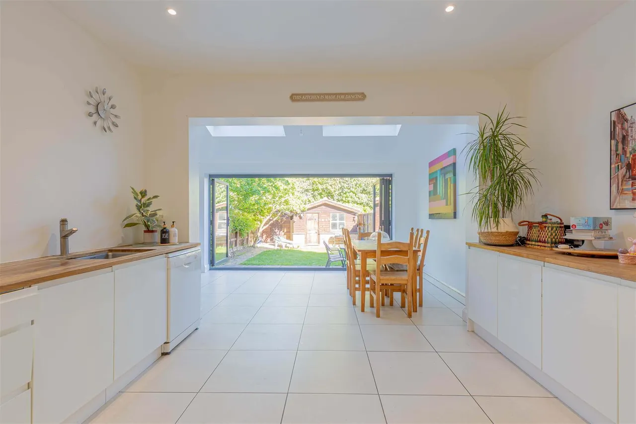 Witham Road, Isleworth, photo 9