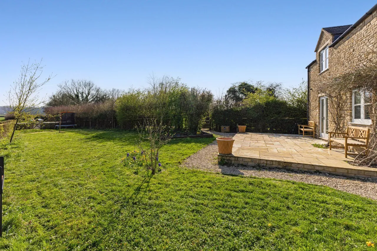 Minety Lane, Oaksey, SN16, photo 5