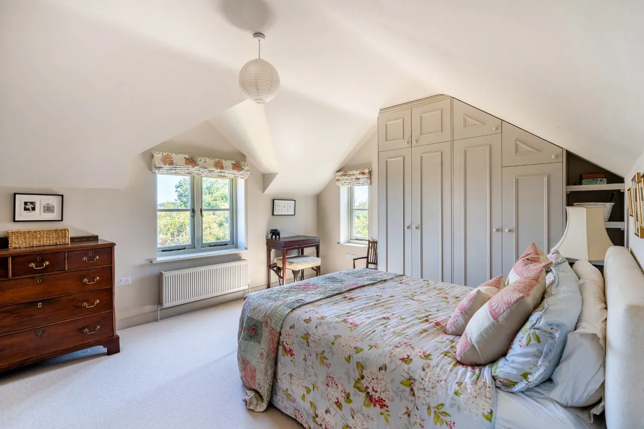 Minety Lane, Oaksey, SN16, photo 12