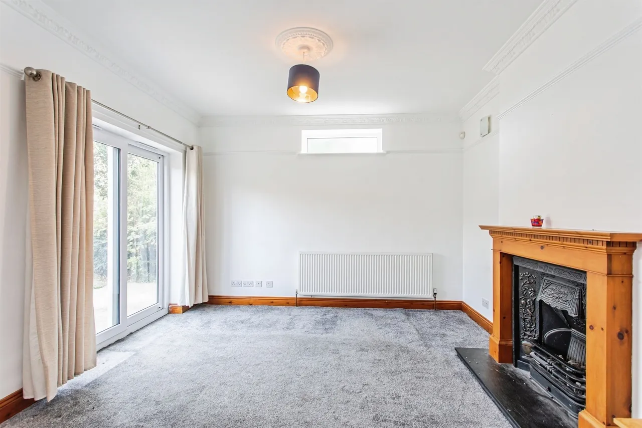 Daws Heath Road, Benfleet, SS7, photo 4