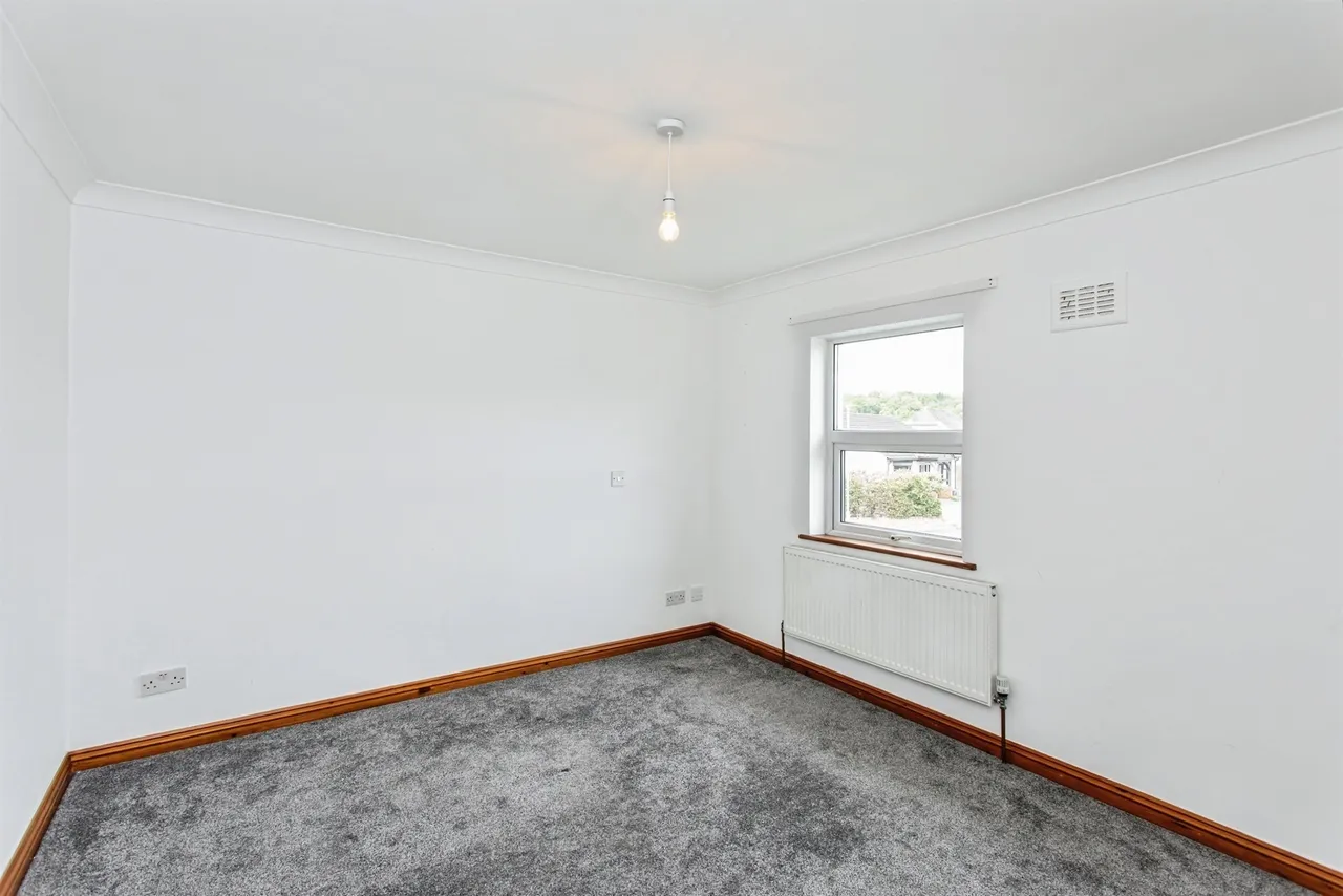 Daws Heath Road, Benfleet, SS7, photo 6