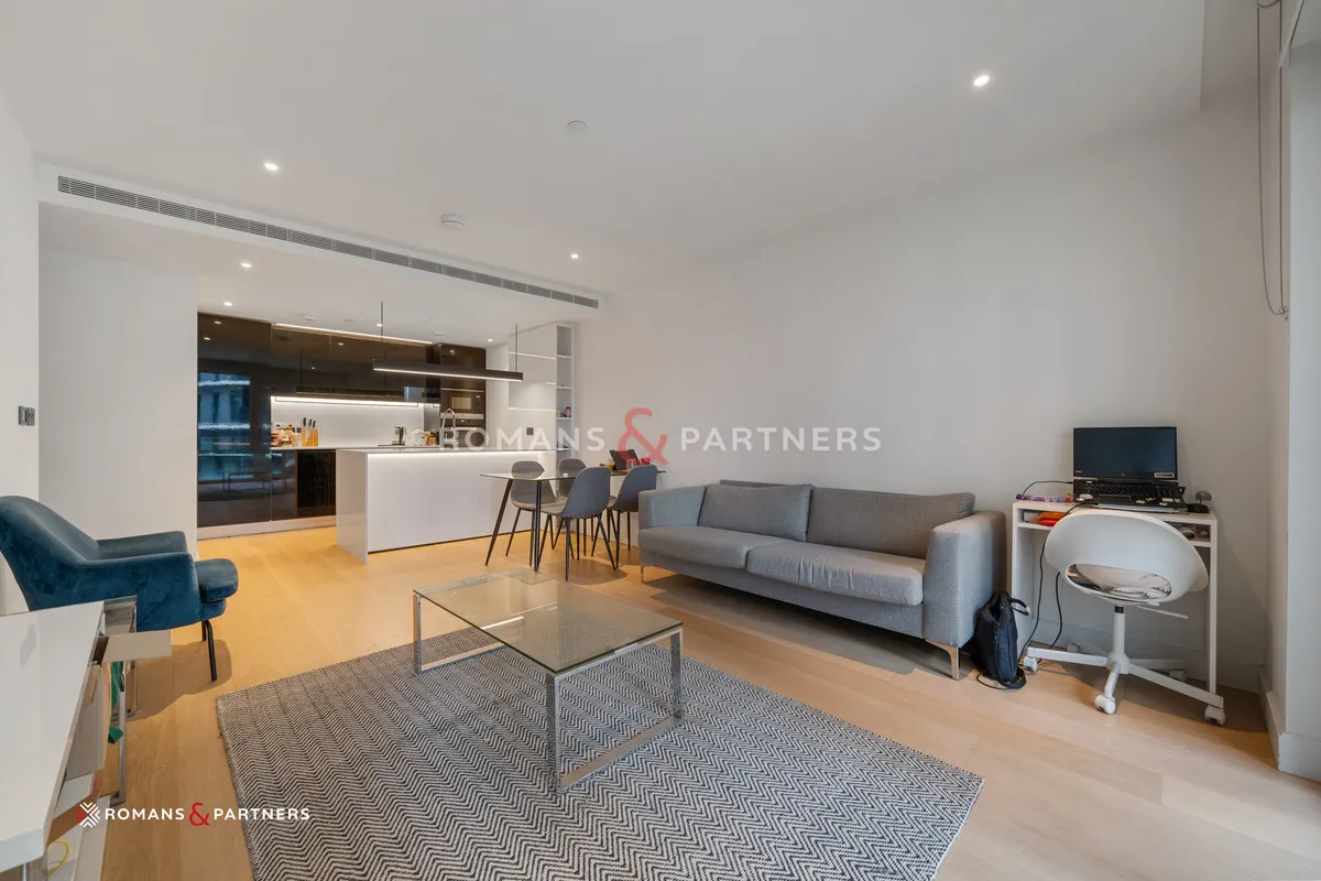 2 bed flat for sale, Lincoln Apartments, White City, W12
