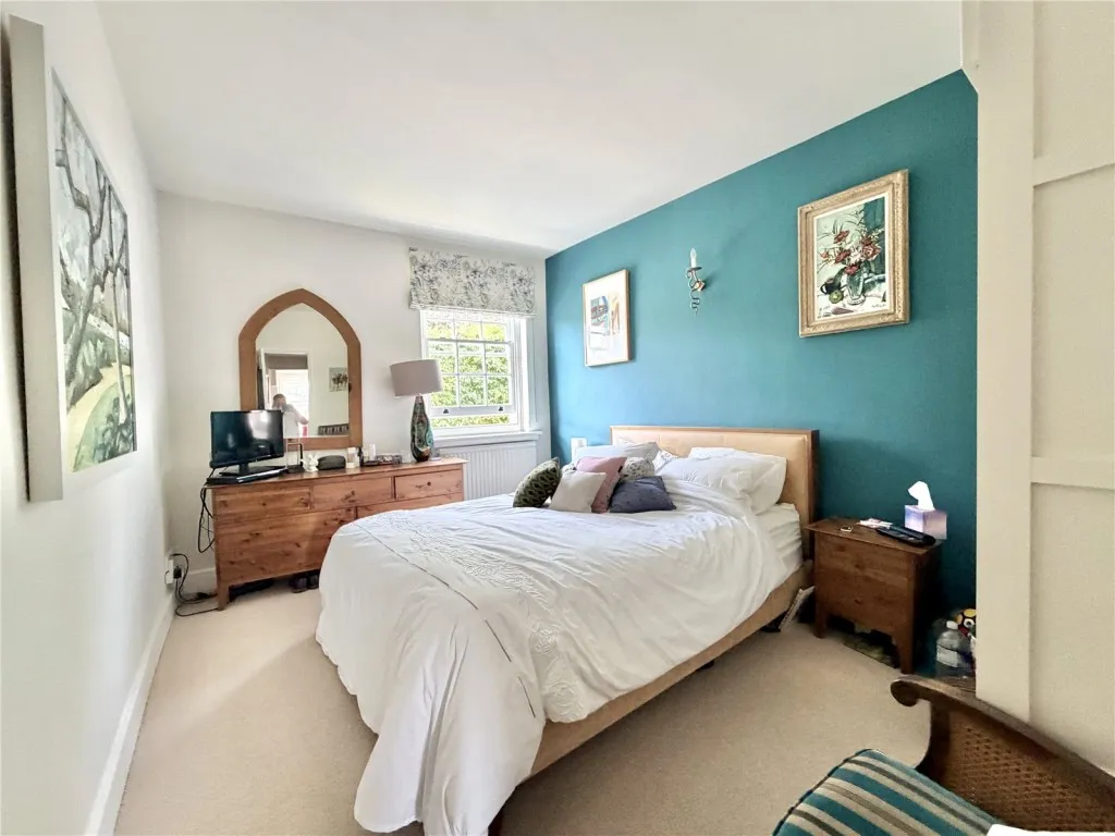 Lymington, Hampshire, photo 10