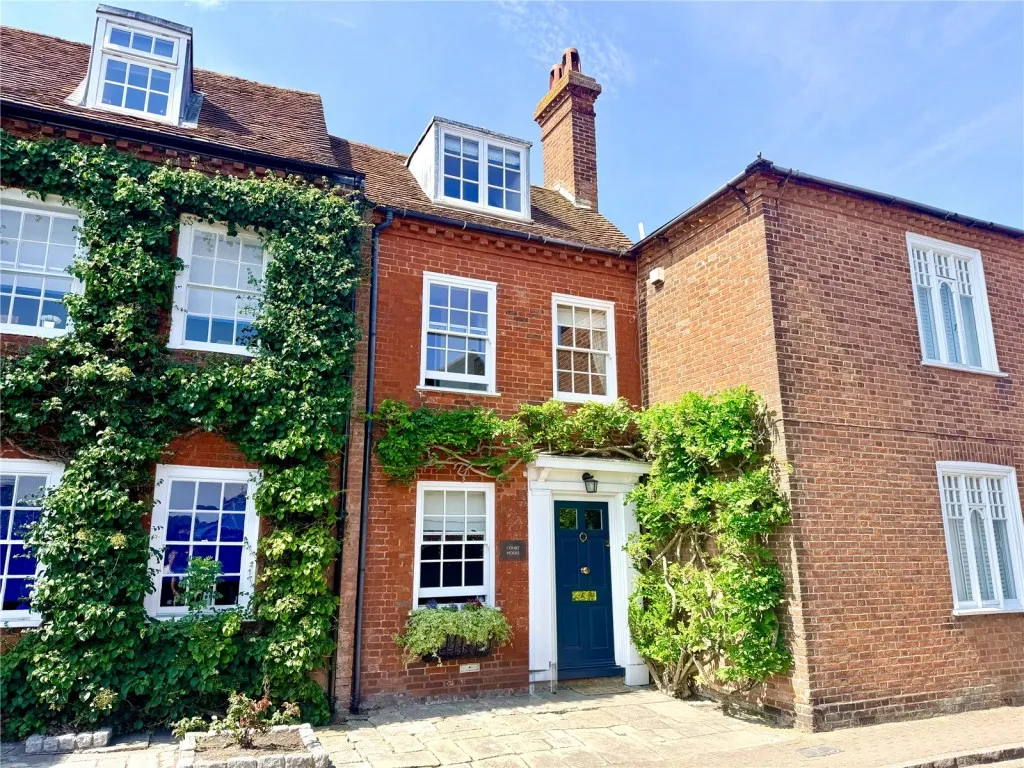 3 bed house for sale, Lymington, Hampshire